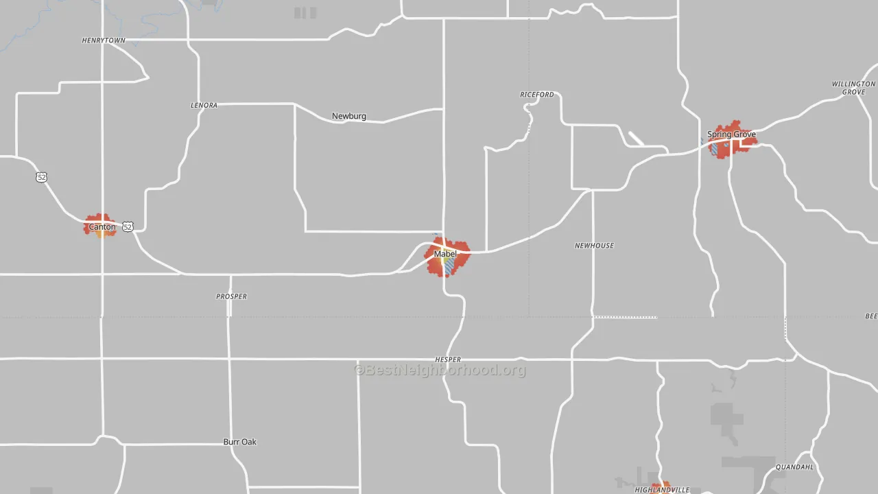 Walk Grade map of Mabel, MN, walkable areas in green and car-dependent areas in red
