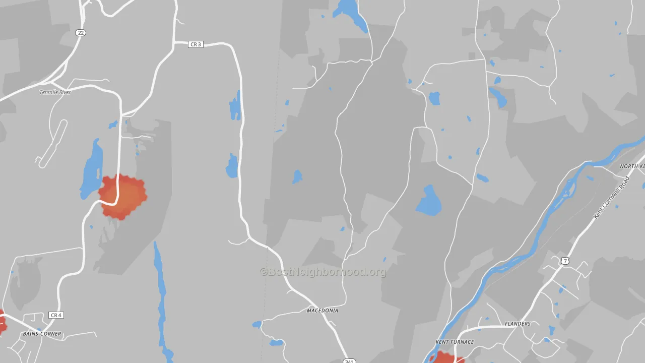 Walk Grade map of Macedonia, CT, walkable areas in green and car-dependent areas in red