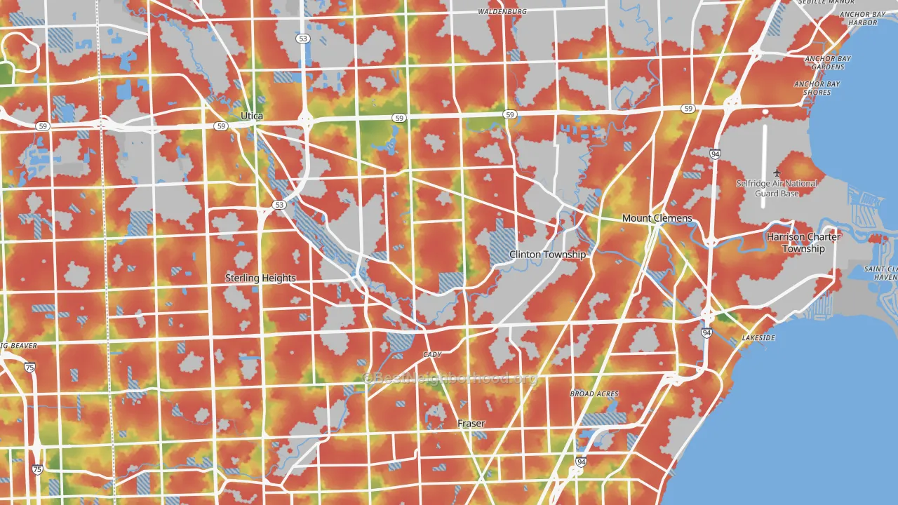 Walk Grade map of Macomb County, MI, walkable areas in green and car-dependent areas in red