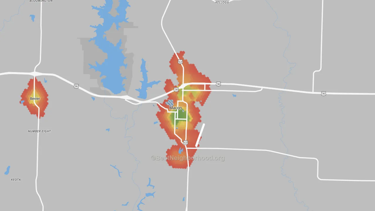 Walk Grade map of Macon, MO, walkable areas in green and car-dependent areas in red