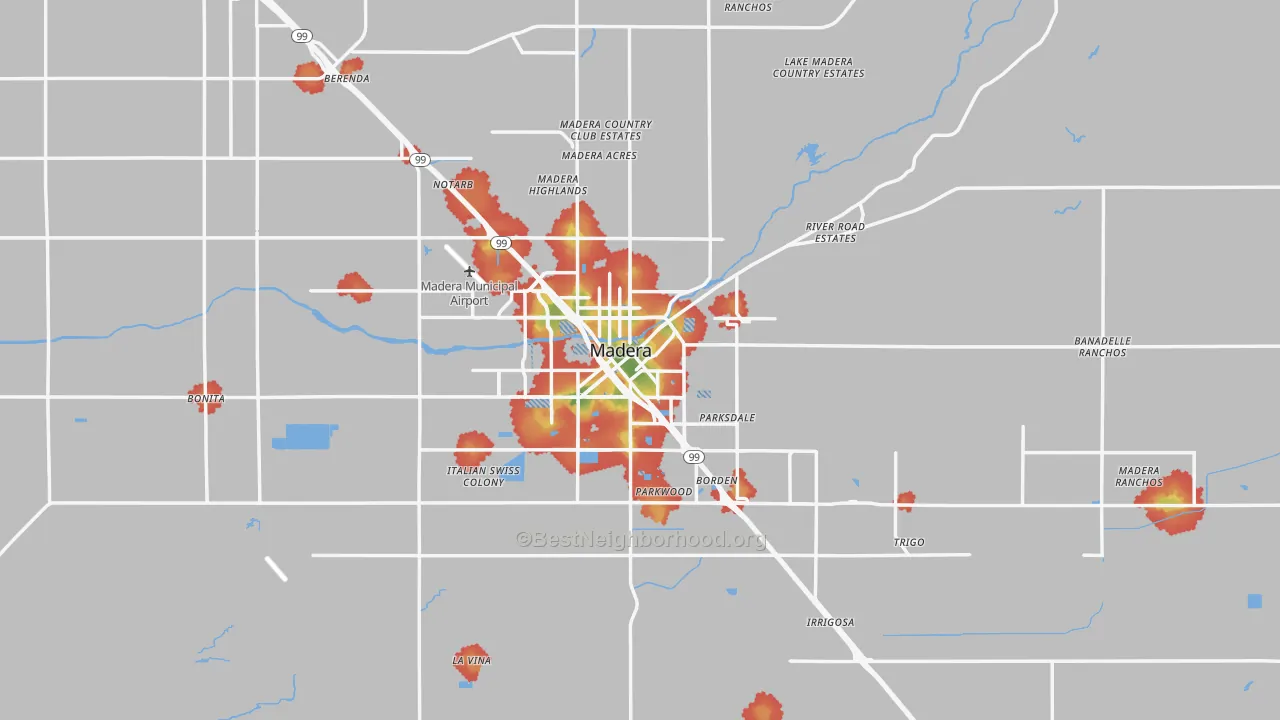 Walk Grade map of Madera, CA, walkable areas in green and car-dependent areas in red