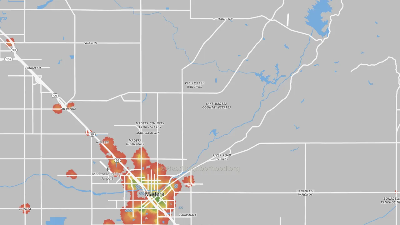Walk Grade map of Madera County, CA, walkable areas in green and car-dependent areas in red