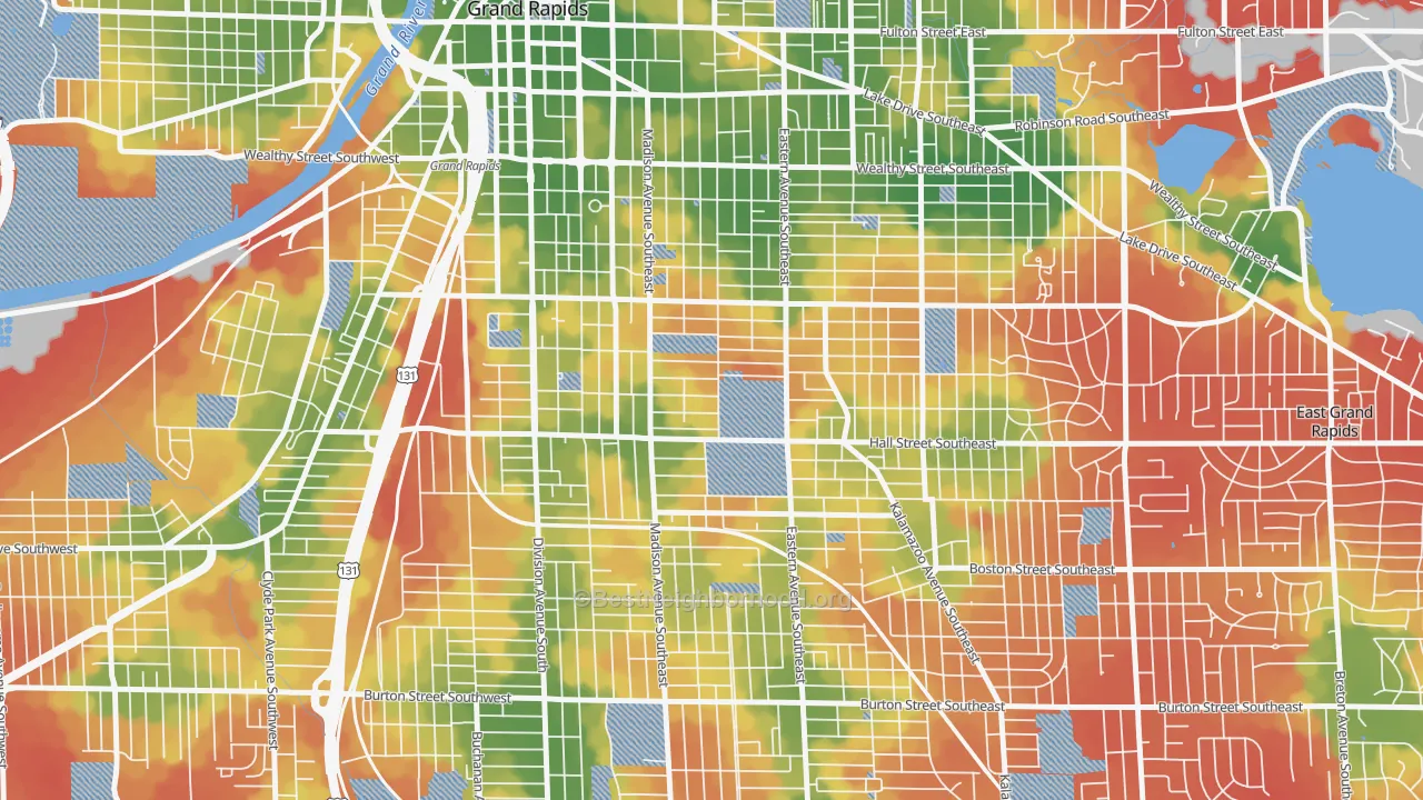 Walk Grade map of Madison Area, Grand Rapids, MI, walkable areas in green and car-dependent areas in red