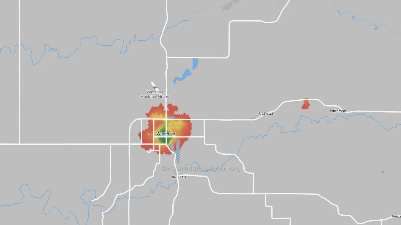 Walk Grade map of Madison County, IA, walkable areas in green and car-dependent areas in red