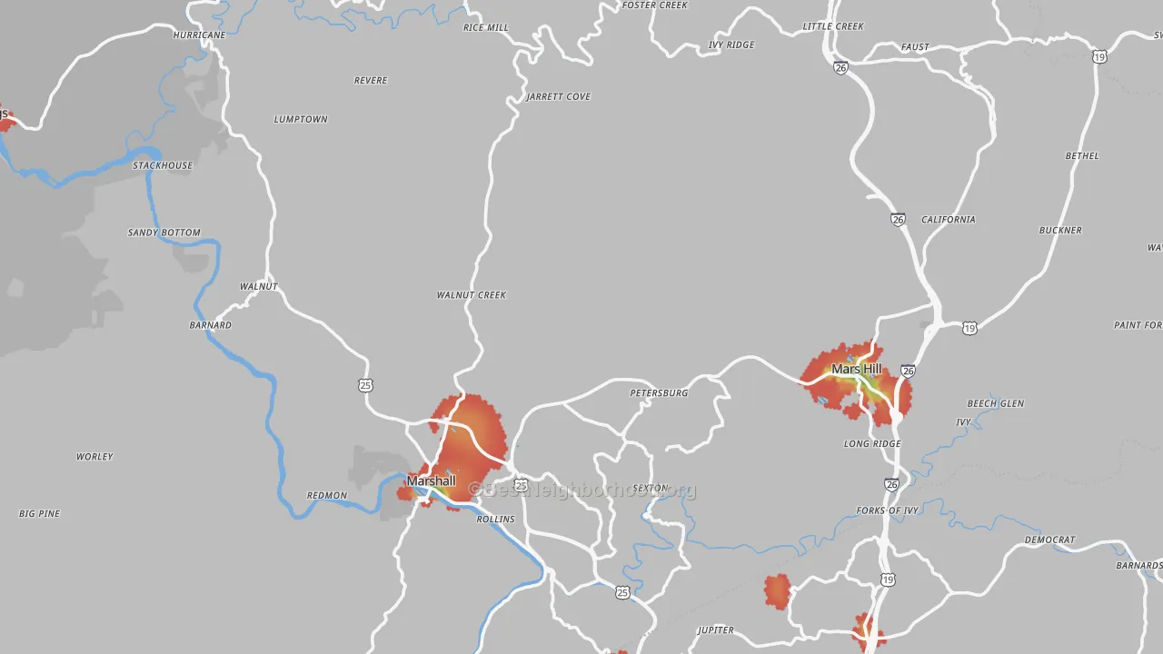 Walk Grade map of Madison County, NC, walkable areas in green and car-dependent areas in red