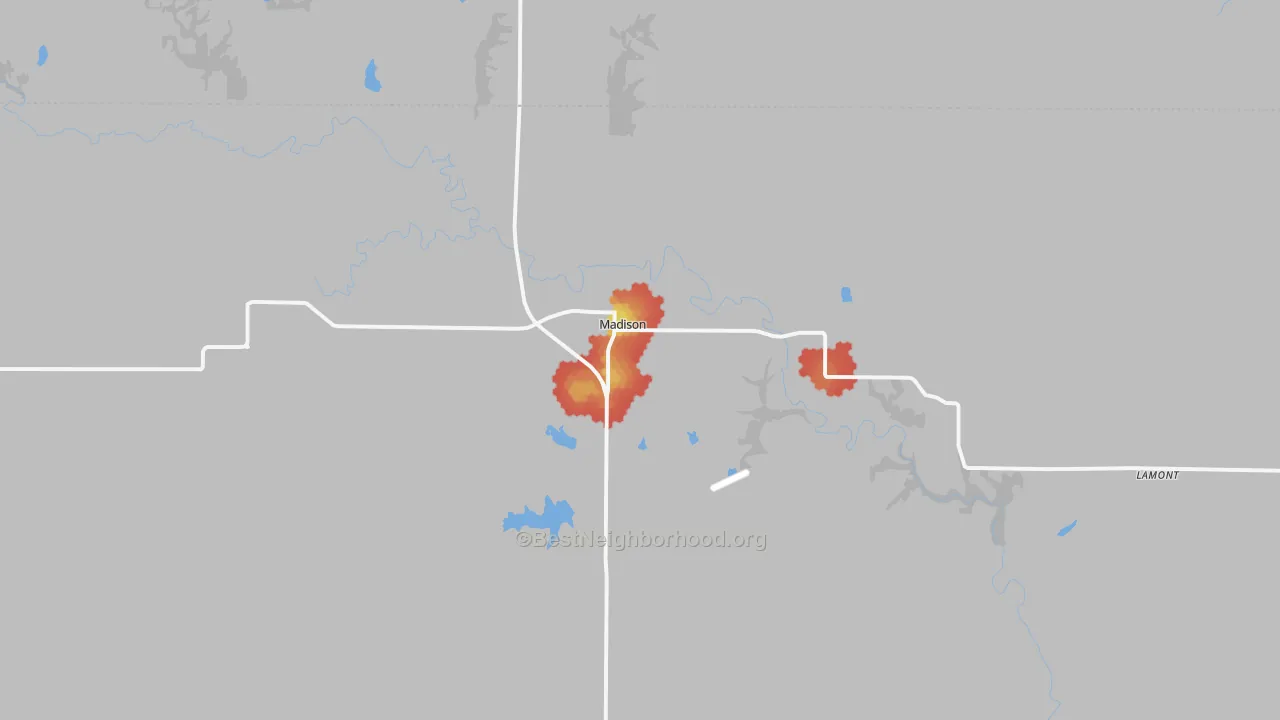 Walk Grade map of Madison, KS, walkable areas in green and car-dependent areas in red