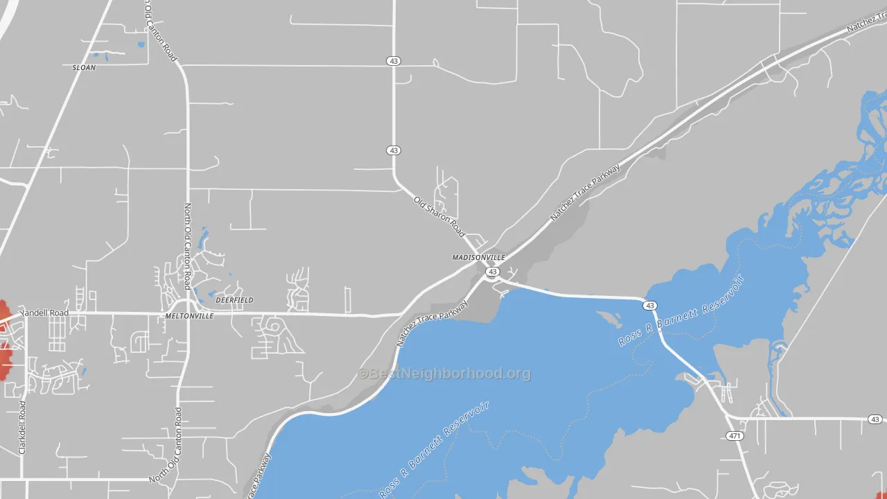 Walk Grade map of Madisonville, MS, walkable areas in green and car-dependent areas in red