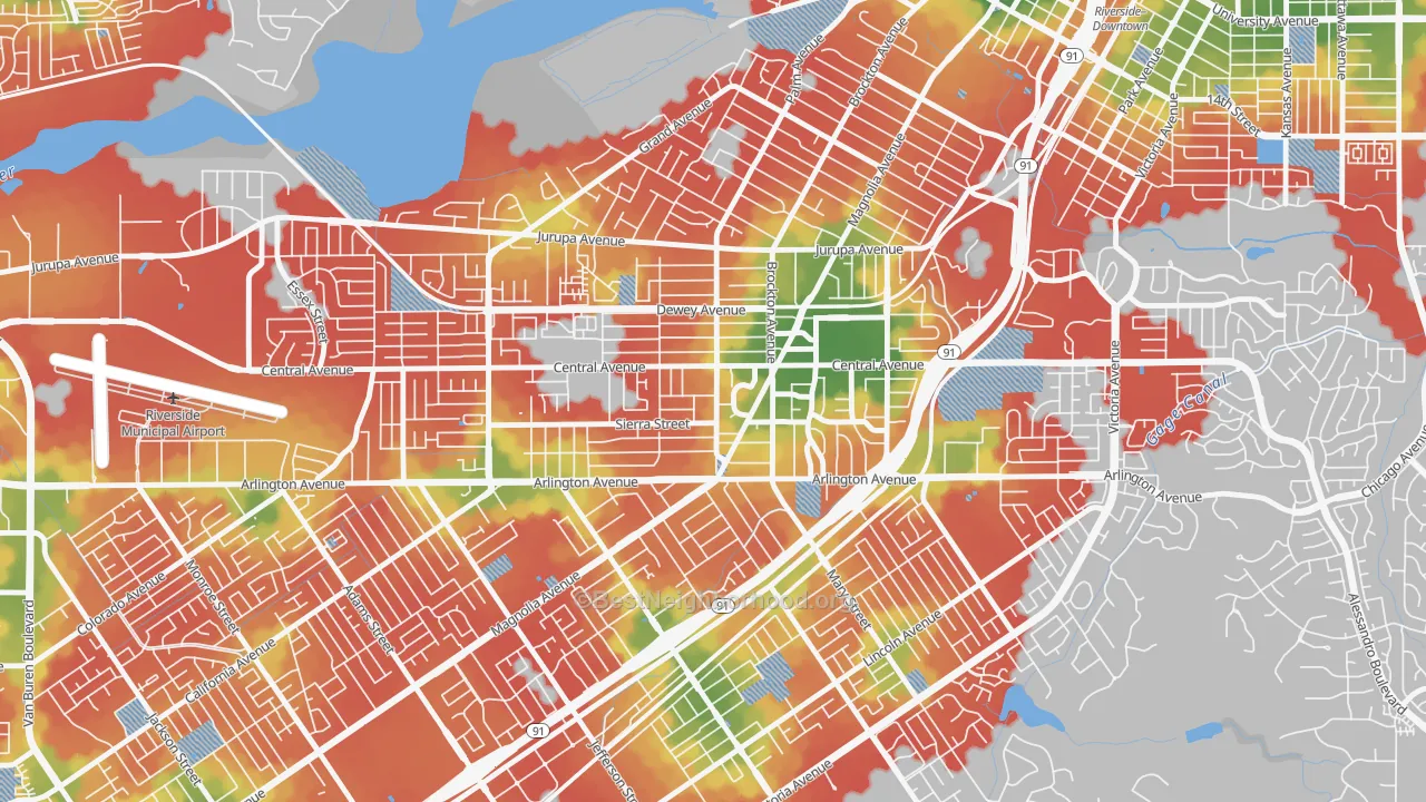 Walk Grade map of Magnolia Center, Riverside, CA, walkable areas in green and car-dependent areas in red