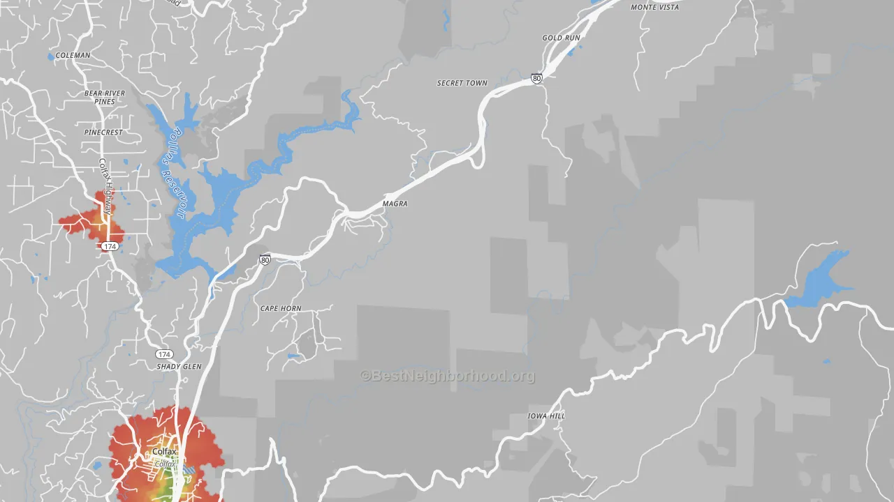 Walk Grade map of Magra, CA, walkable areas in green and car-dependent areas in red