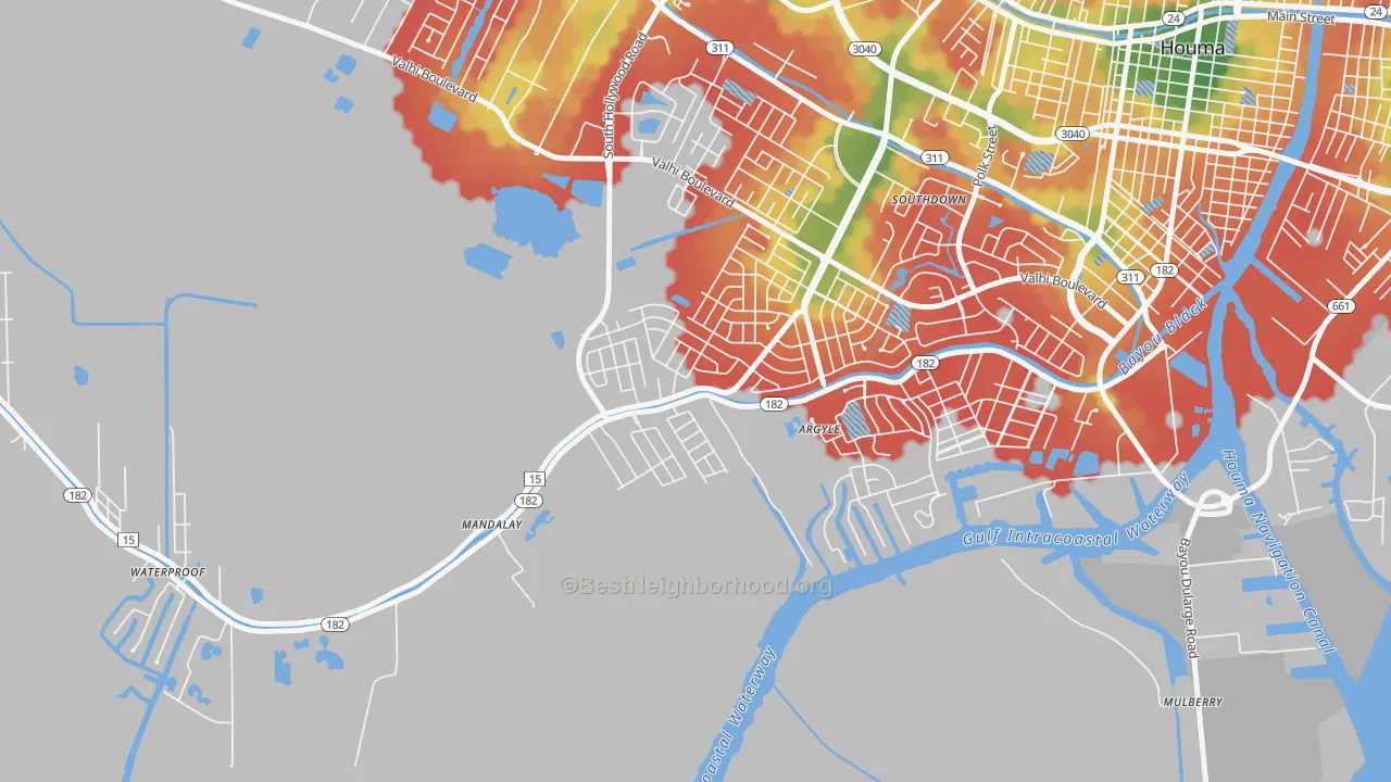 Walk Grade map of Mandalay, LA, walkable areas in green and car-dependent areas in red