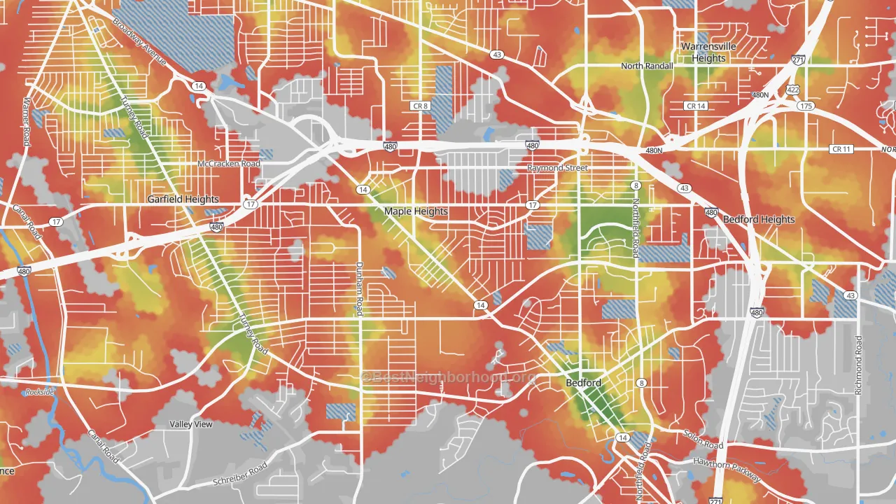 Walk Grade map of Maple Heights, OH, walkable areas in green and car-dependent areas in red