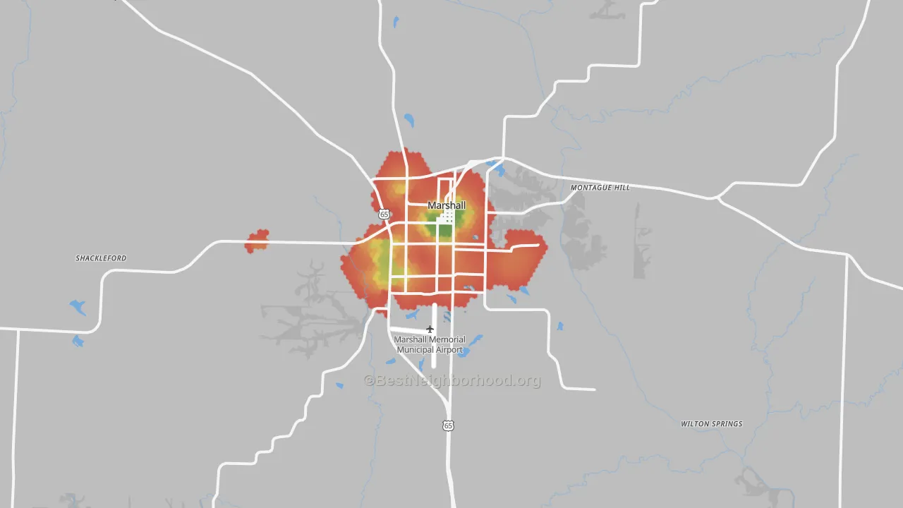 Walk Grade map of Marshall, MO, walkable areas in green and car-dependent areas in red