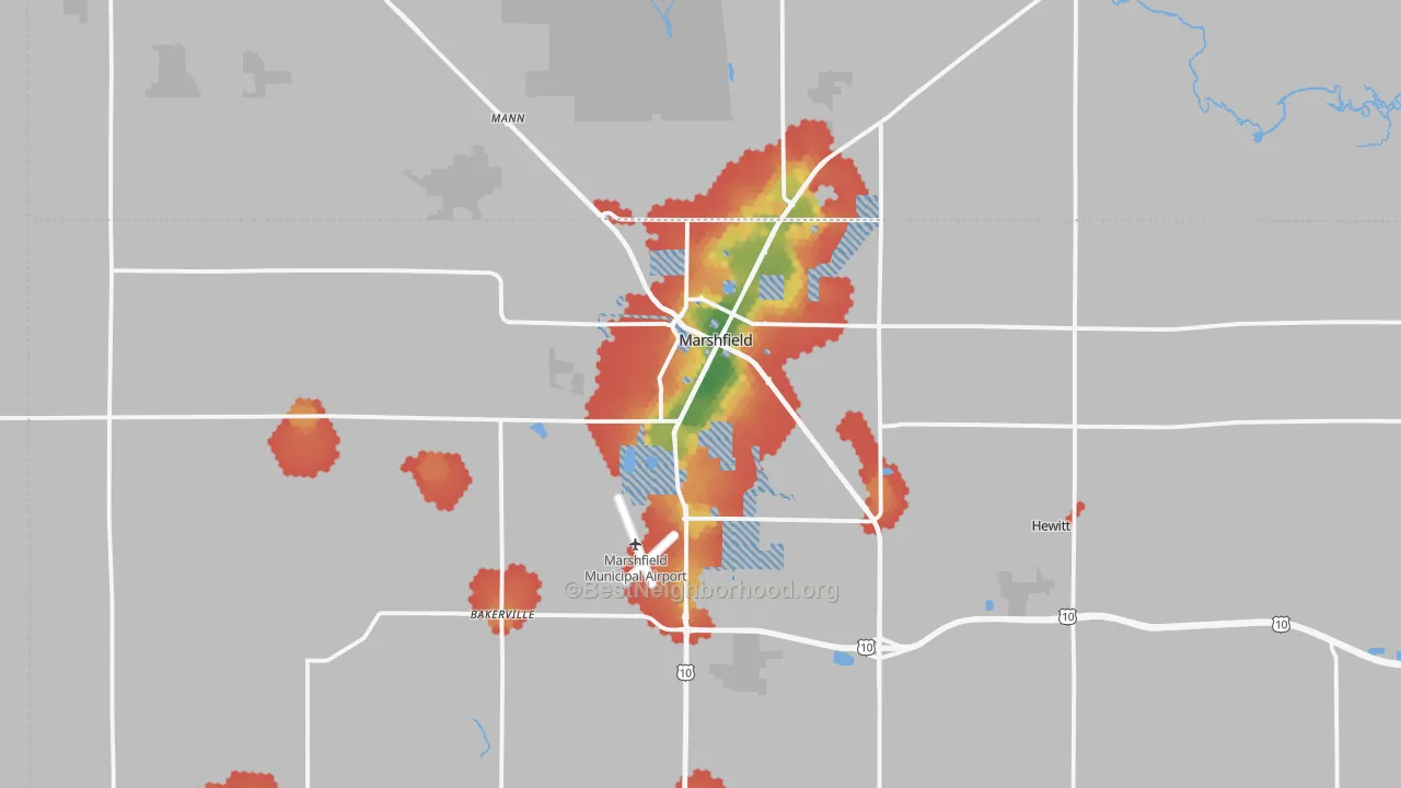Walk Grade map of Marshfield, WI, walkable areas in green and car-dependent areas in red