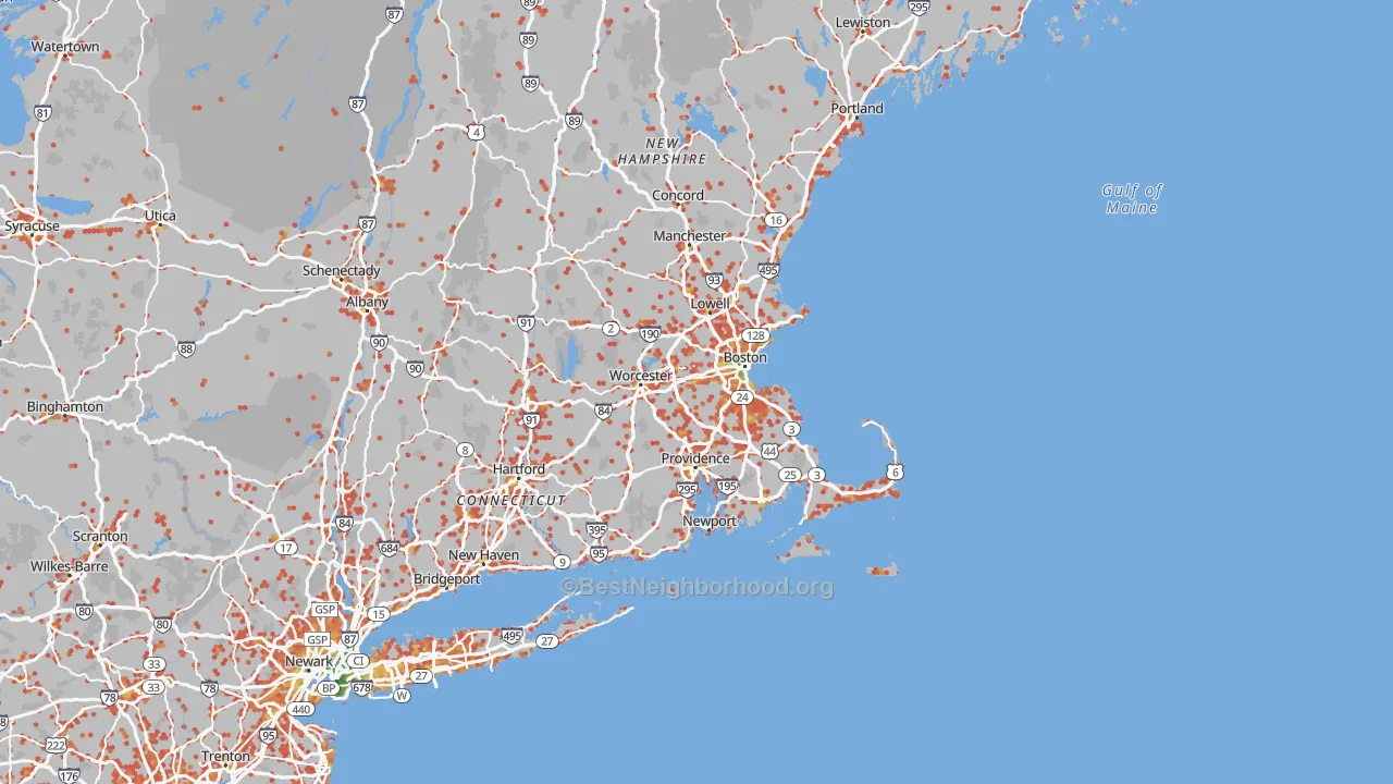 Walk Grade map of Massachusetts, walkable areas in green and car-dependent areas in red
