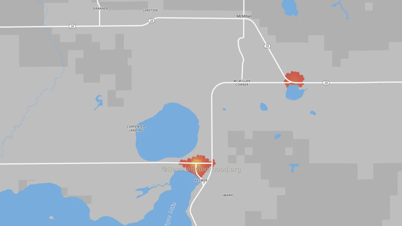 Walk Grade map of Mc Millan, MI, walkable areas in green and car-dependent areas in red