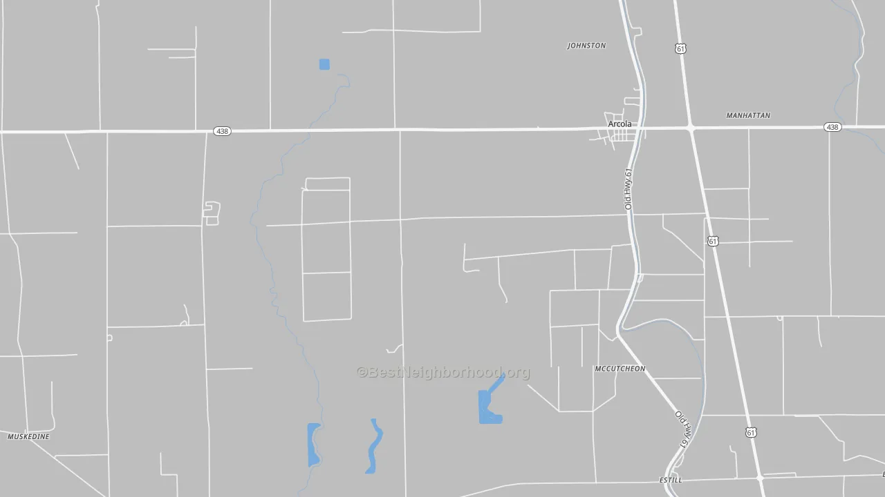 Walk Grade map of McCutcheon, MS, walkable areas in green and car-dependent areas in red