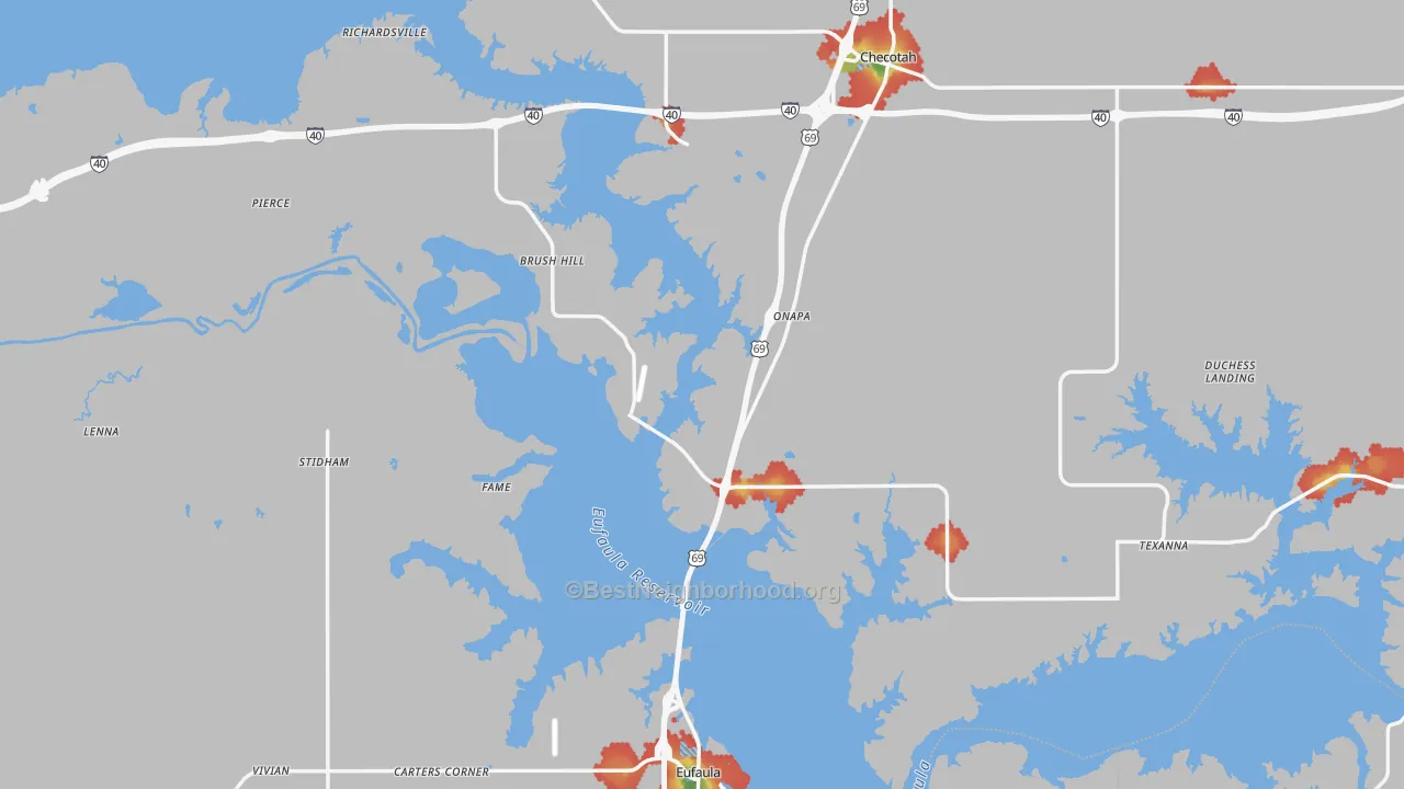 Walk Grade map of McIntosh County, OK, walkable areas in green and car-dependent areas in red