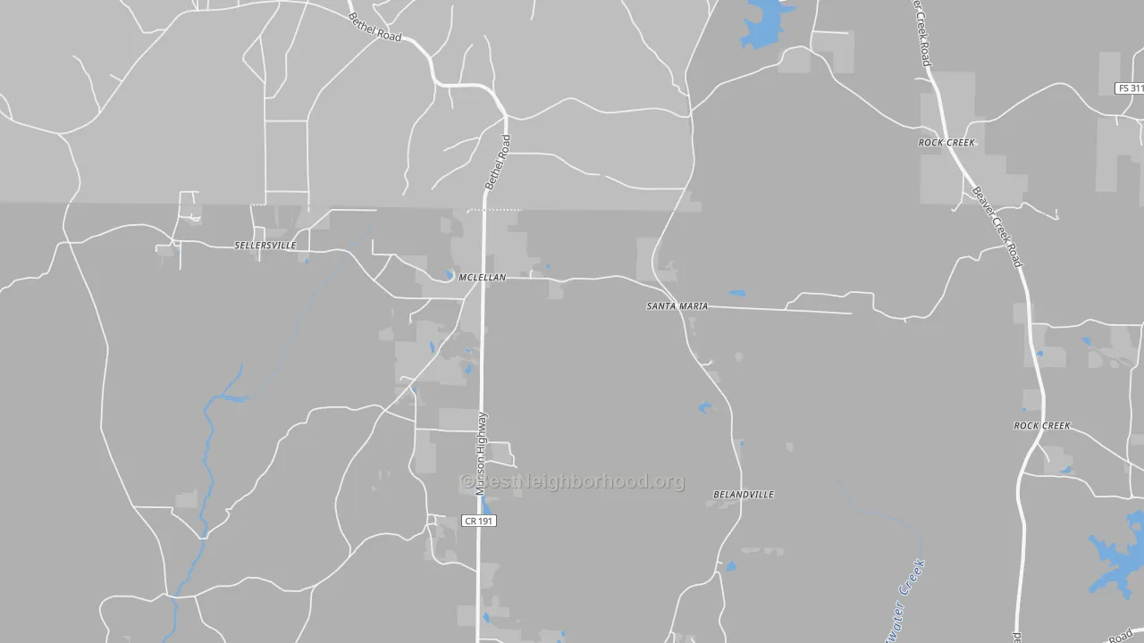 Walk Grade map of McLellan, FL, walkable areas in green and car-dependent areas in red