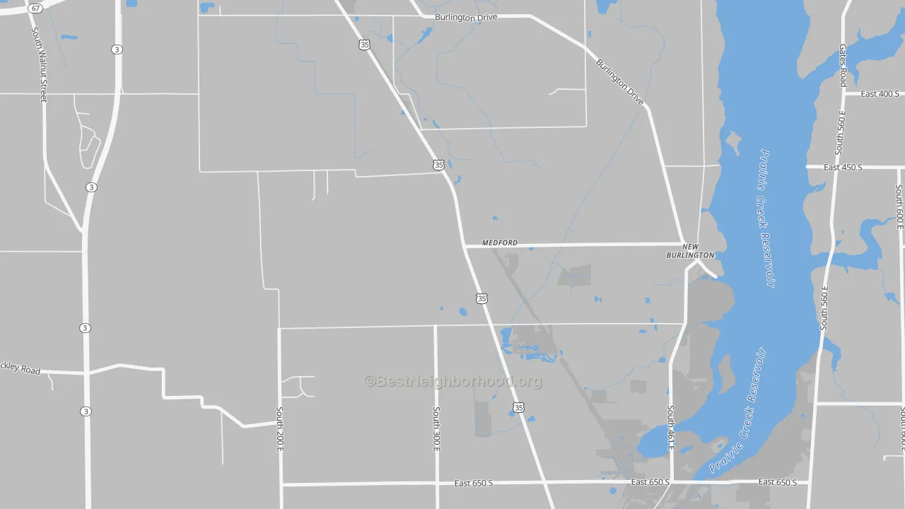 Walk Grade map of Medford, IN, walkable areas in green and car-dependent areas in red