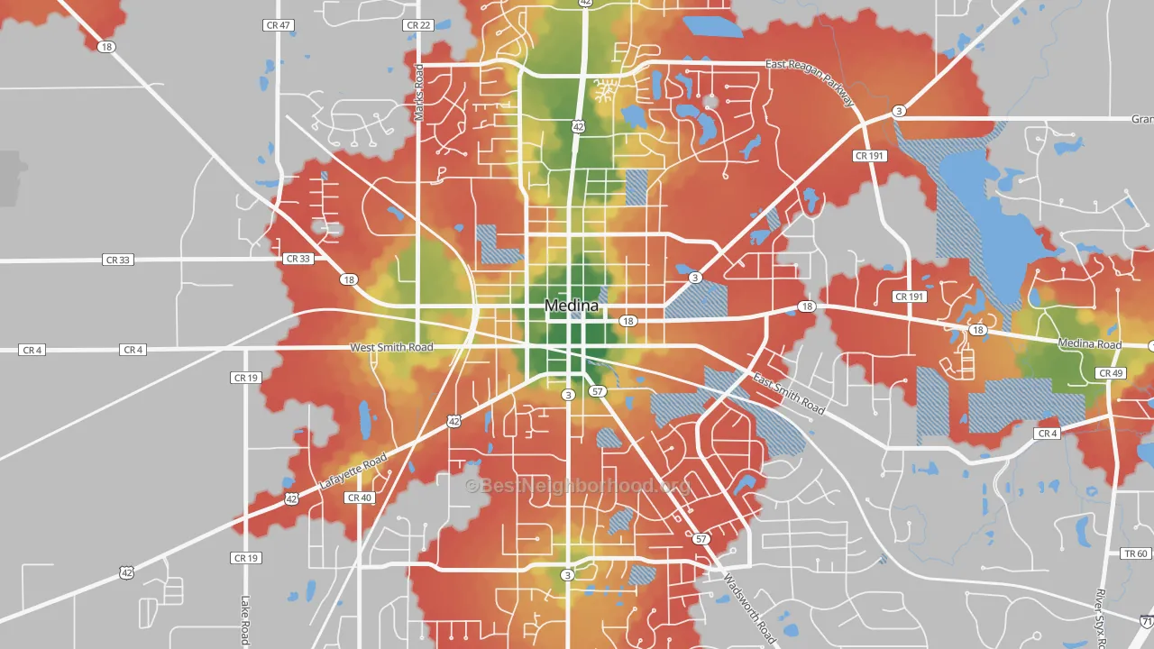 Walk Grade map of Medina Public Square Historic District, Medina, OH, walkable areas in green and car-dependent areas in red