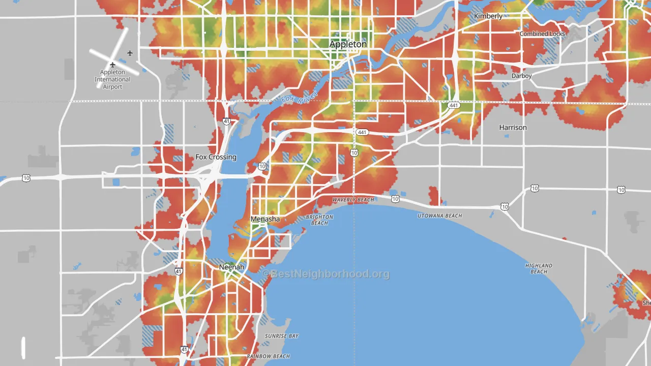 Walk Grade map of Menasha, WI, walkable areas in green and car-dependent areas in red