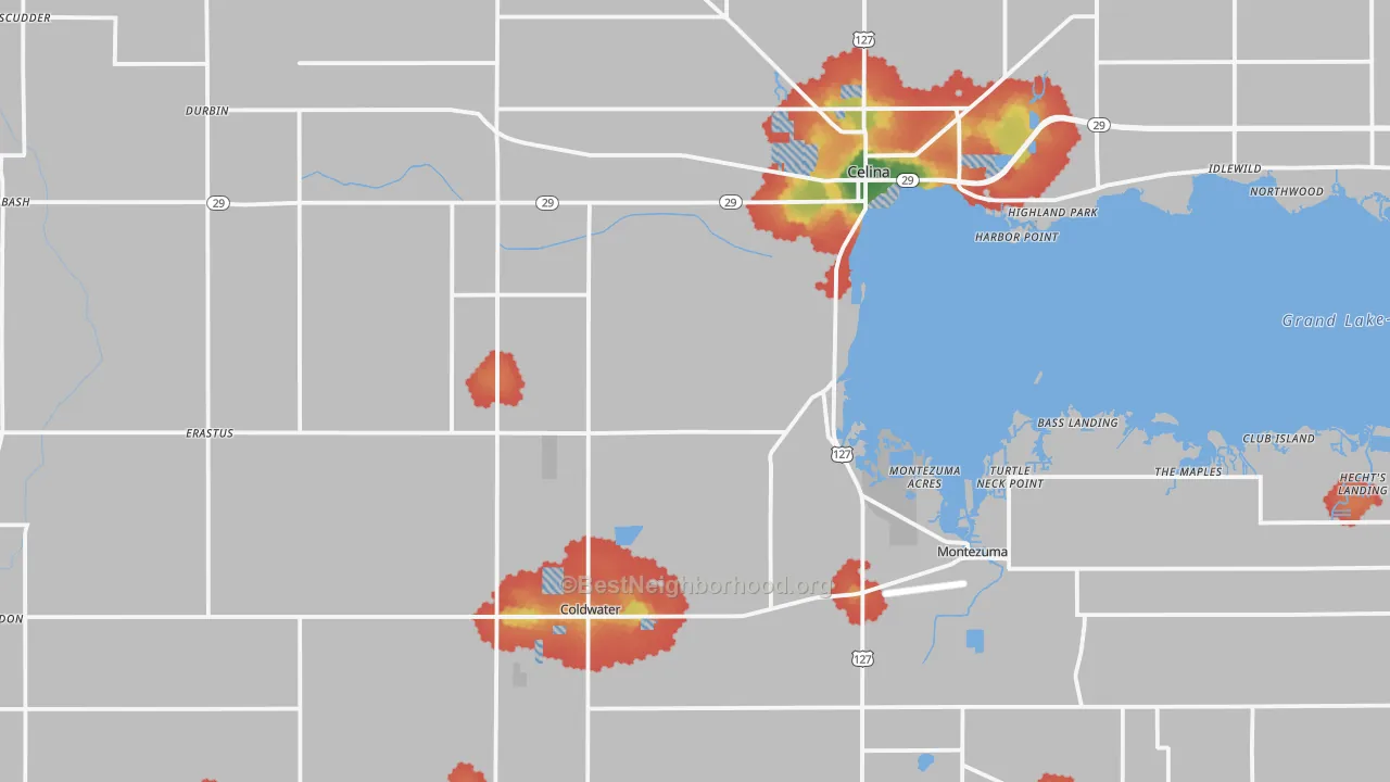 Walk Grade map of Mercer County, OH, walkable areas in green and car-dependent areas in red