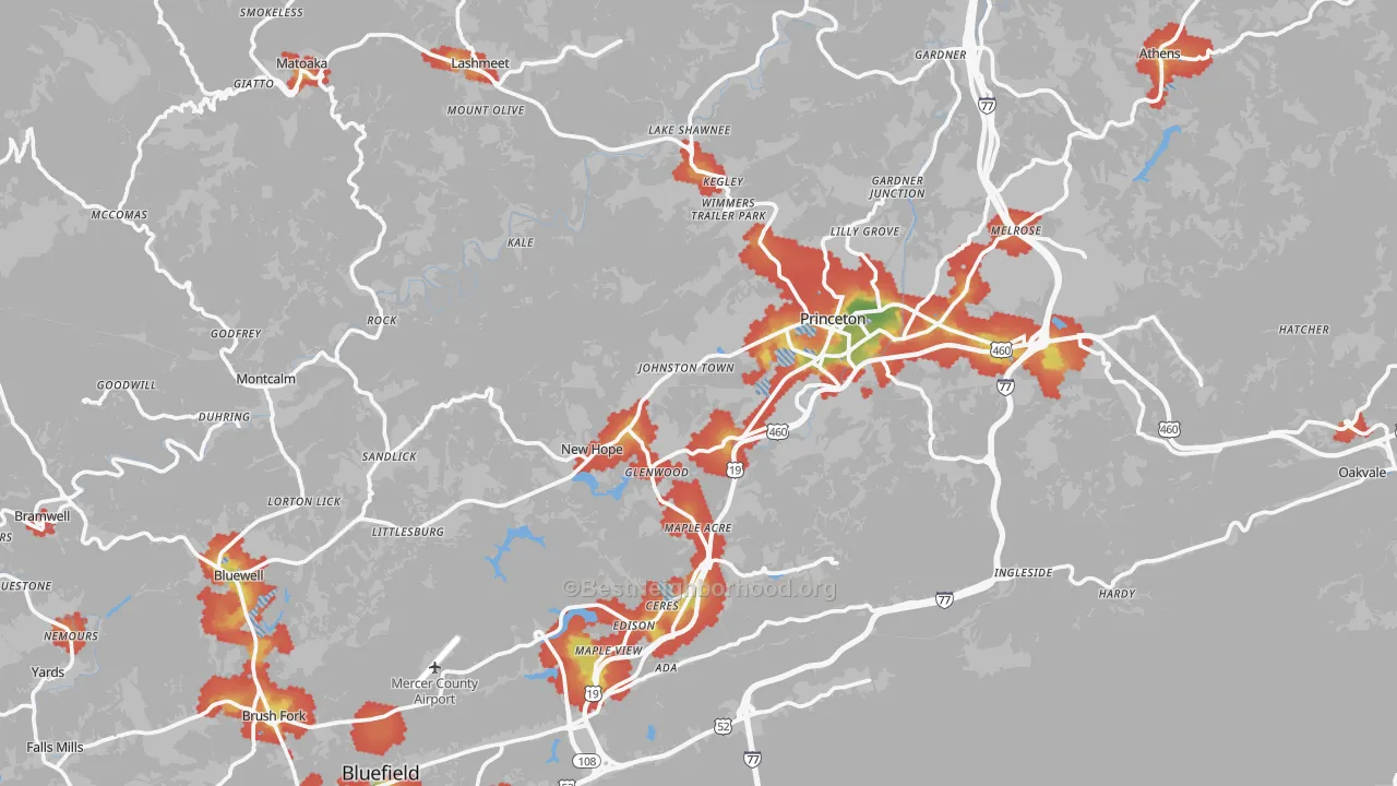 Walk Grade map of Mercer County, WV, walkable areas in green and car-dependent areas in red