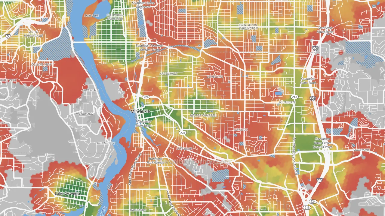 Walk Grade map of Milwaukie, OR, walkable areas in green and car-dependent areas in red