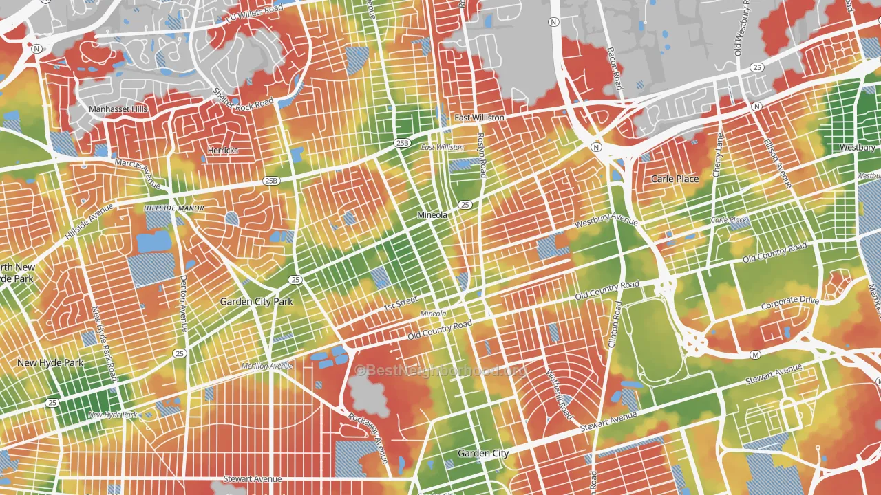 Walk Grade map of Mineola, NY, walkable areas in green and car-dependent areas in red