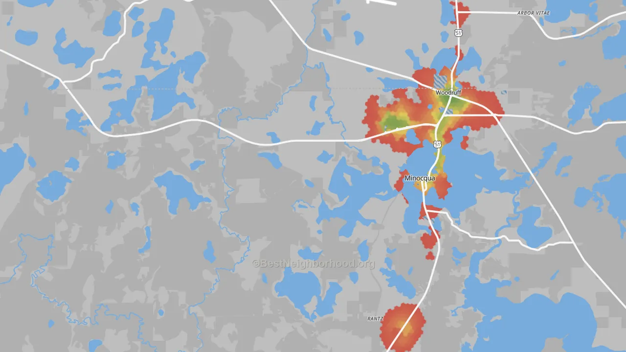 Walk Grade map of Minocqua, WI, walkable areas in green and car-dependent areas in red