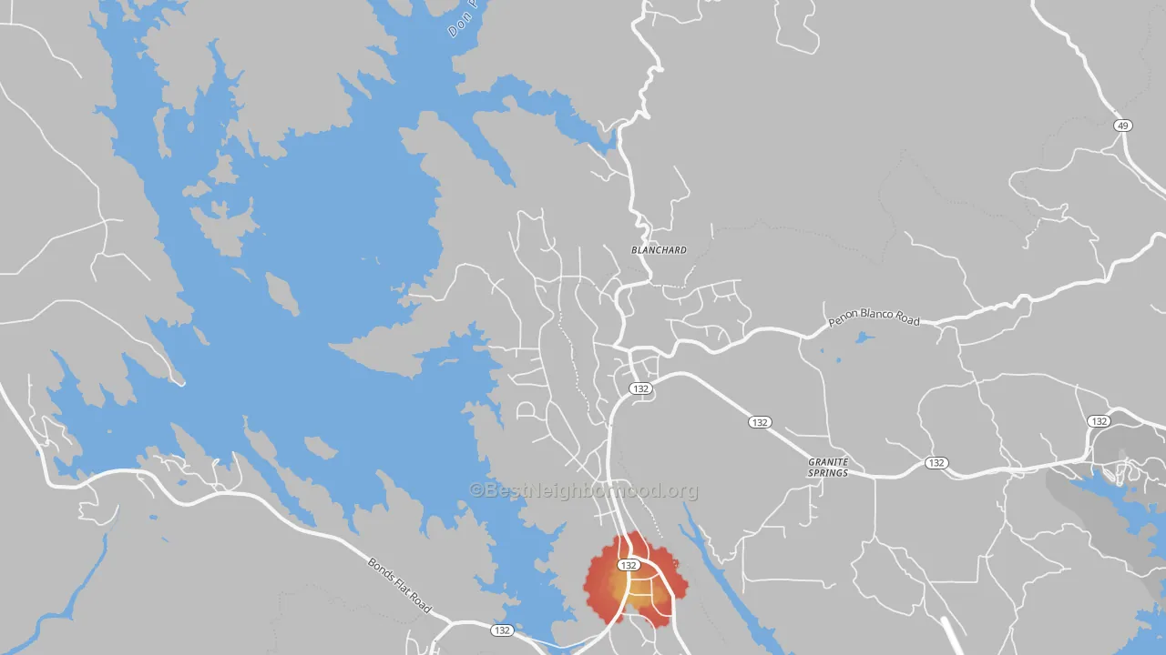 Walk Grade map of Moccasin, CA, walkable areas in green and car-dependent areas in red