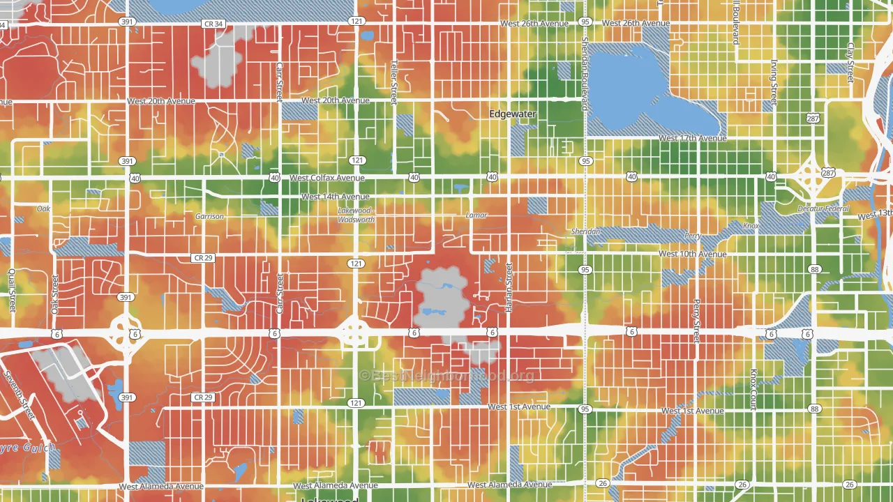 Walk Grade map of Molholm Two Creeks, Edgewater, CO, walkable areas in green and car-dependent areas in red