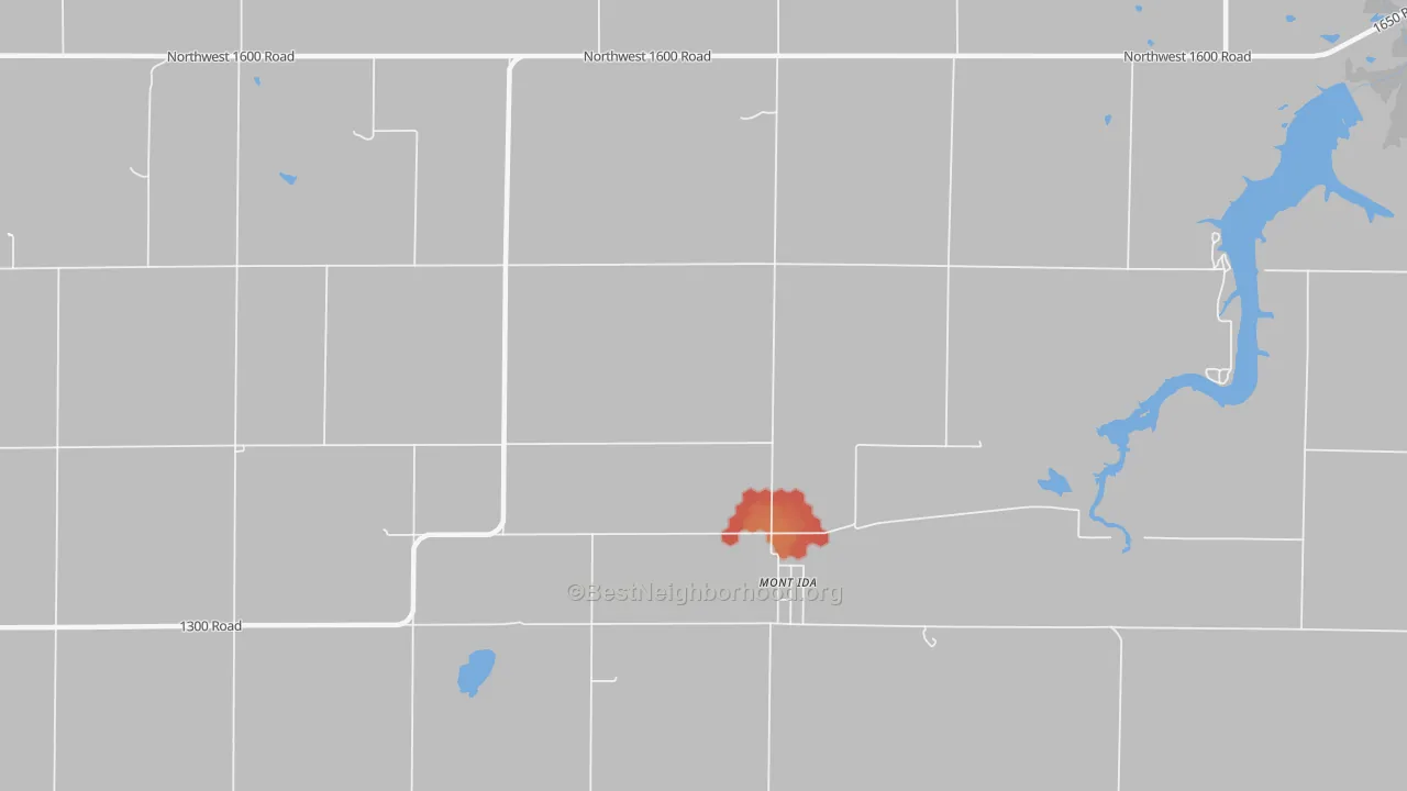 Walk Grade map of Mont Ida, KS, walkable areas in green and car-dependent areas in red