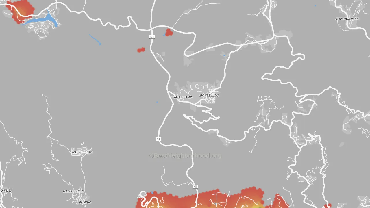 Walk Grade map of Monte Nido, CA, walkable areas in green and car-dependent areas in red