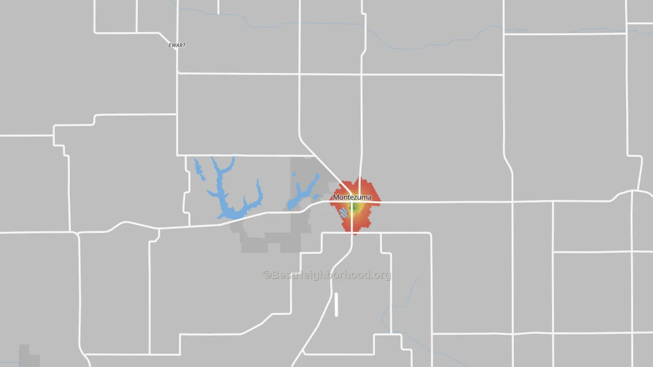 Walk Grade map of Montezuma, IA, walkable areas in green and car-dependent areas in red