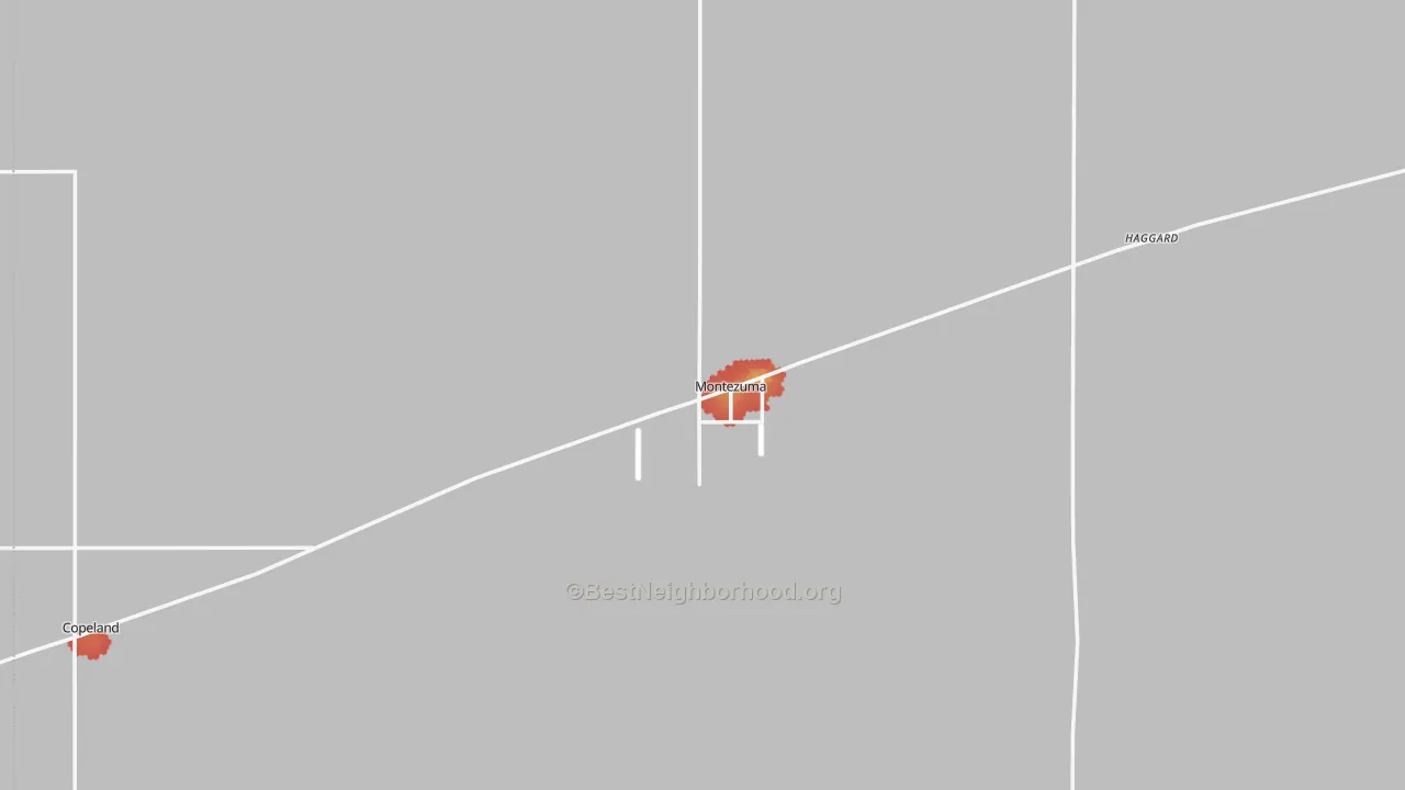 Walk Grade map of Montezuma, KS, walkable areas in green and car-dependent areas in red