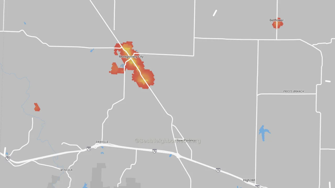 Walk Grade map of Montgomery County, MO, walkable areas in green and car-dependent areas in red