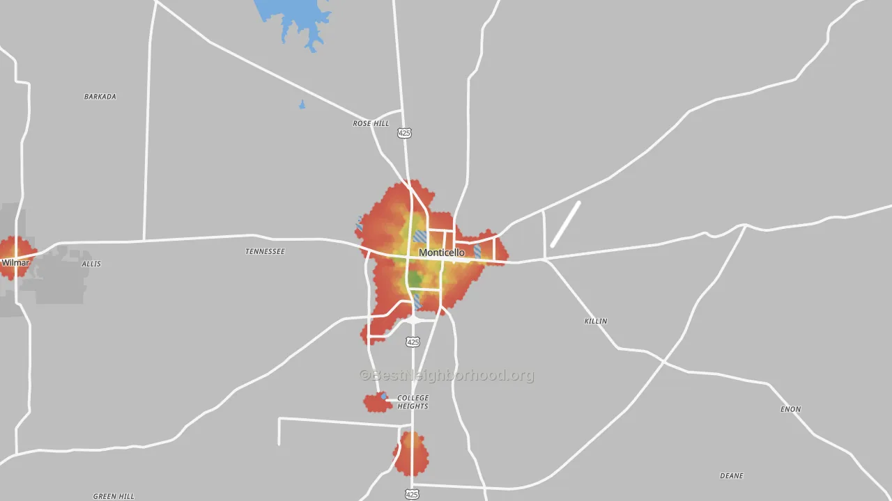 Walk Grade map of Monticello, AR, walkable areas in green and car-dependent areas in red