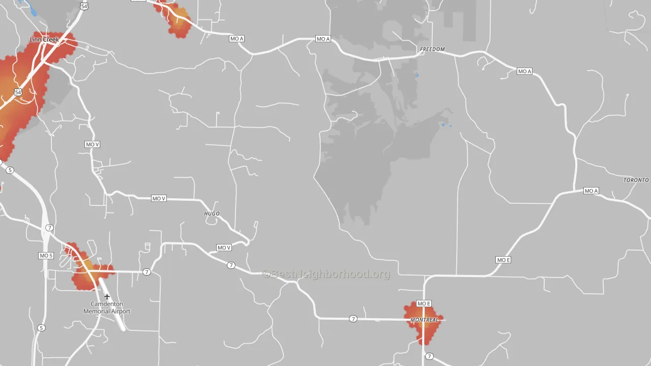 Walk Grade map of Montreal, MO, walkable areas in green and car-dependent areas in red
