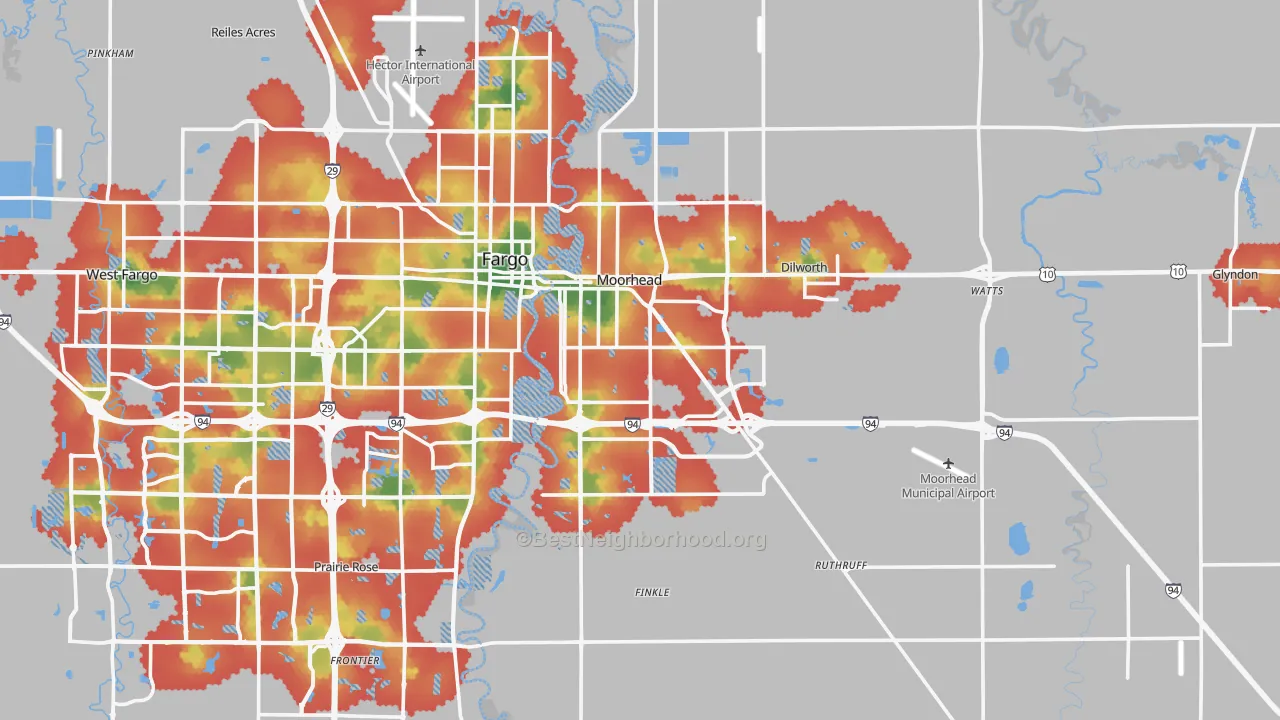 Walk Grade map of Moorhead, MN, walkable areas in green and car-dependent areas in red