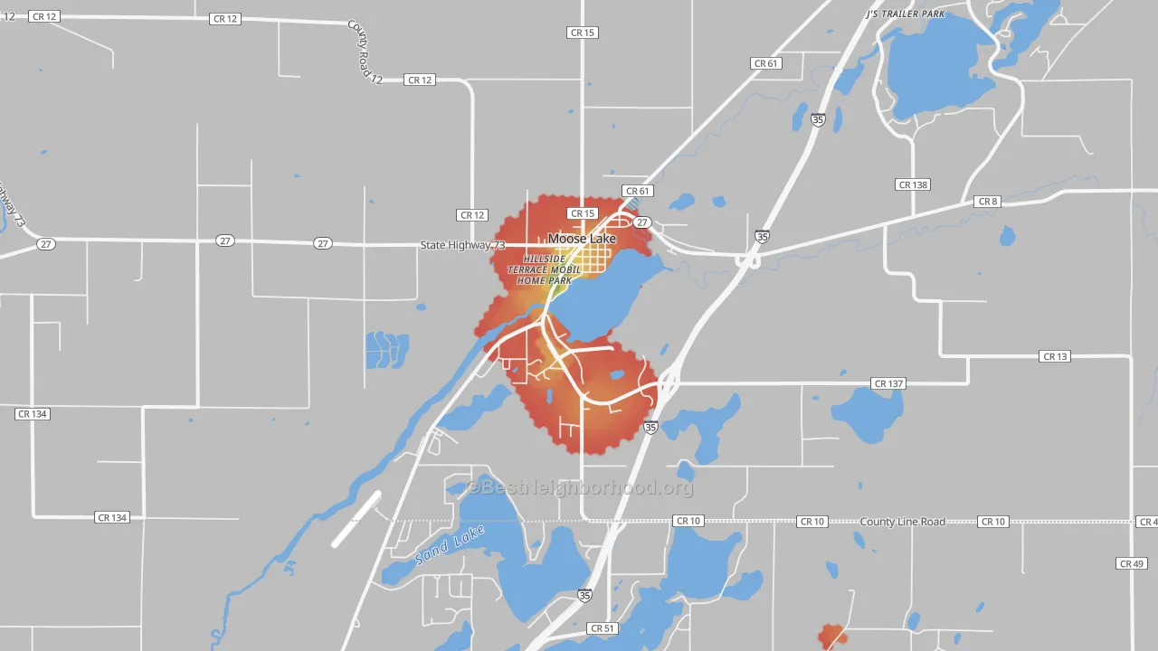 Walk Grade map of Moose Lake, MN, walkable areas in green and car-dependent areas in red