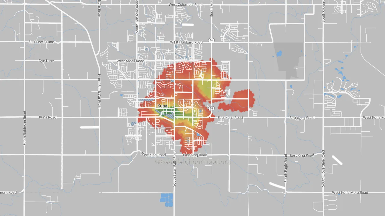 Walk Grade map of Mora, ID, walkable areas in green and car-dependent areas in red