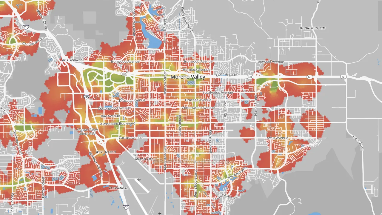Walk Grade map of Moreno Valley, CA, walkable areas in green and car-dependent areas in red