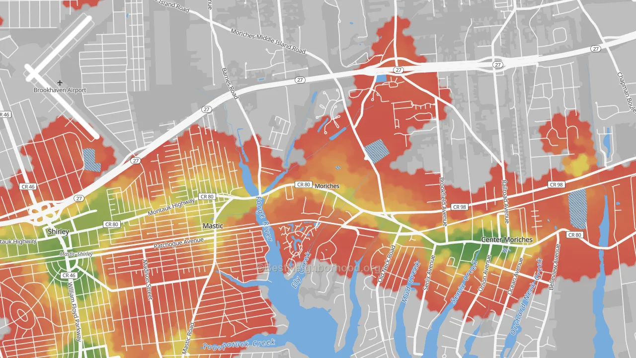 Walk Grade map of Moriches, NY, walkable areas in green and car-dependent areas in red