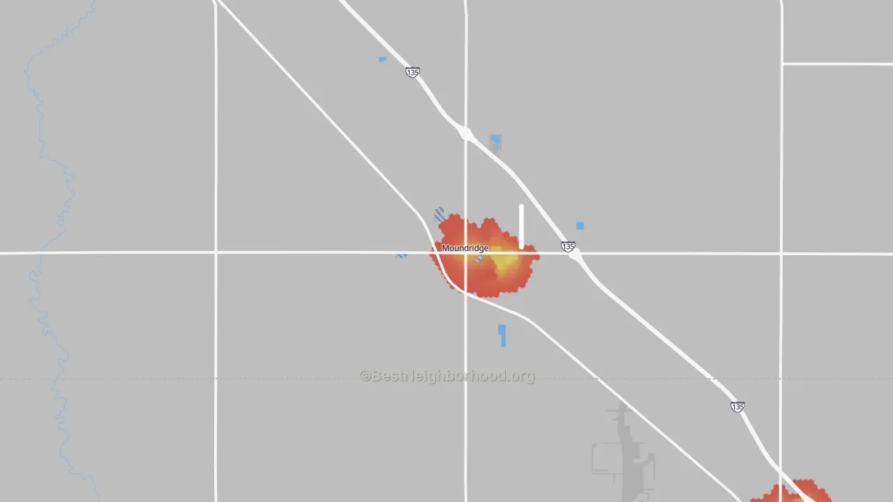 Walk Grade map of Moundridge, KS, walkable areas in green and car-dependent areas in red