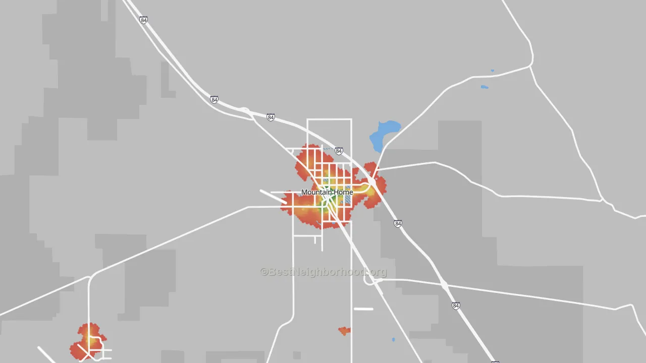 Walk Grade map of Mountain Home, ID, walkable areas in green and car-dependent areas in red