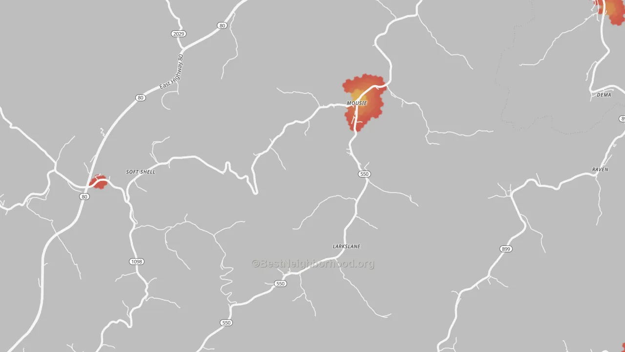 Walk Grade map of Mousie, KY, walkable areas in green and car-dependent areas in red