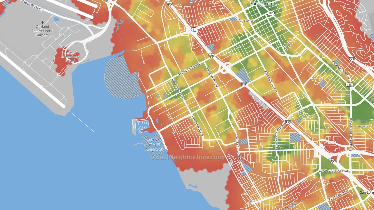 Walk Grade map of Mullford Gardens, San Leandro, CA, walkable areas in green and car-dependent areas in red