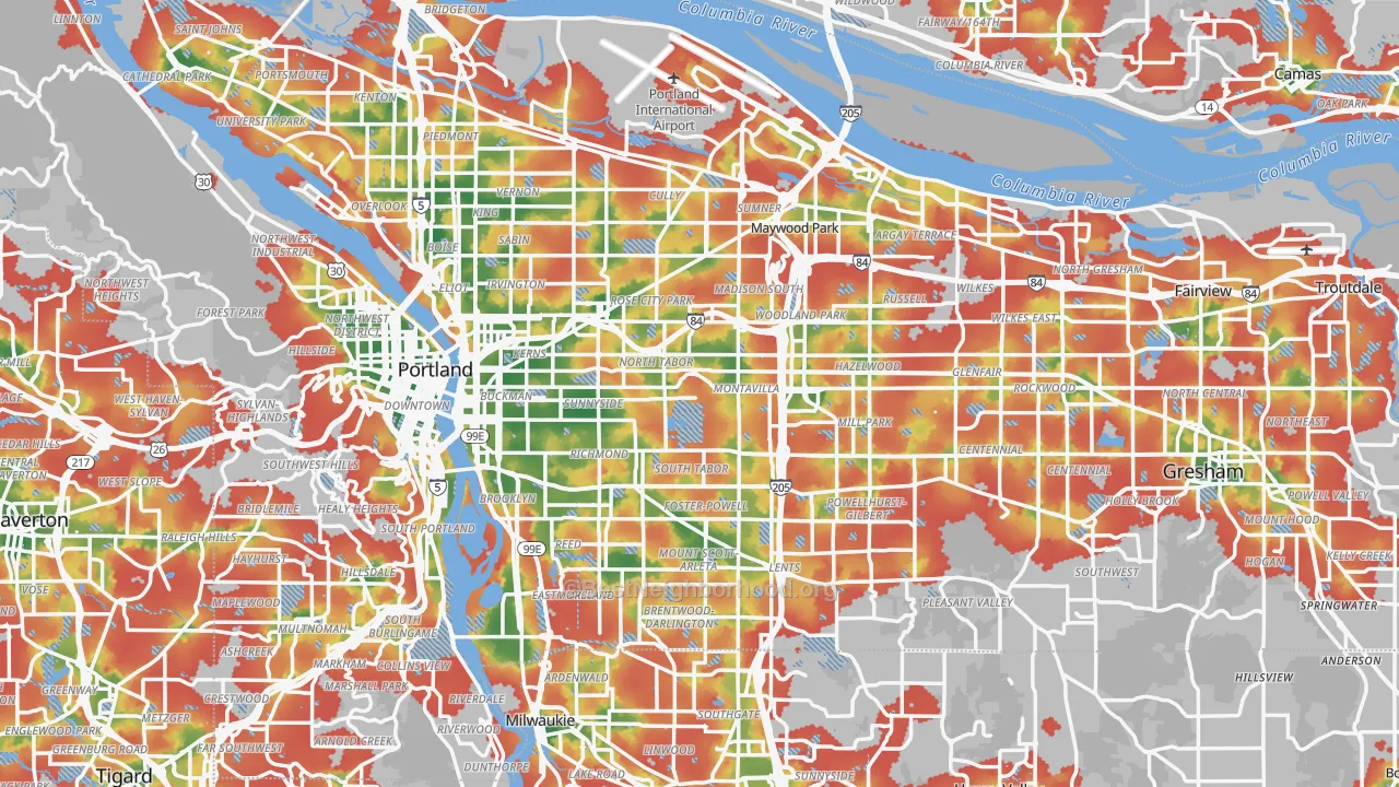 Walk Grade map of Multnomah County, OR, walkable areas in green and car-dependent areas in red