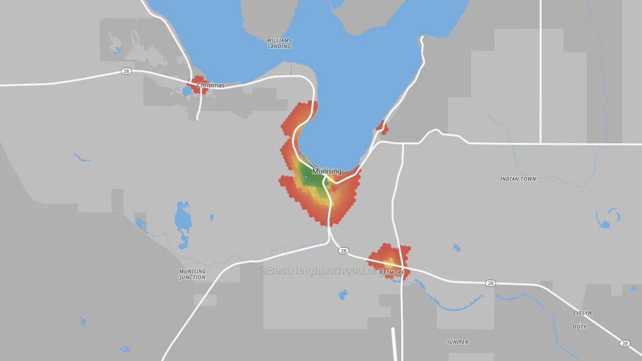 Walk Grade map of Munising, MI, walkable areas in green and car-dependent areas in red